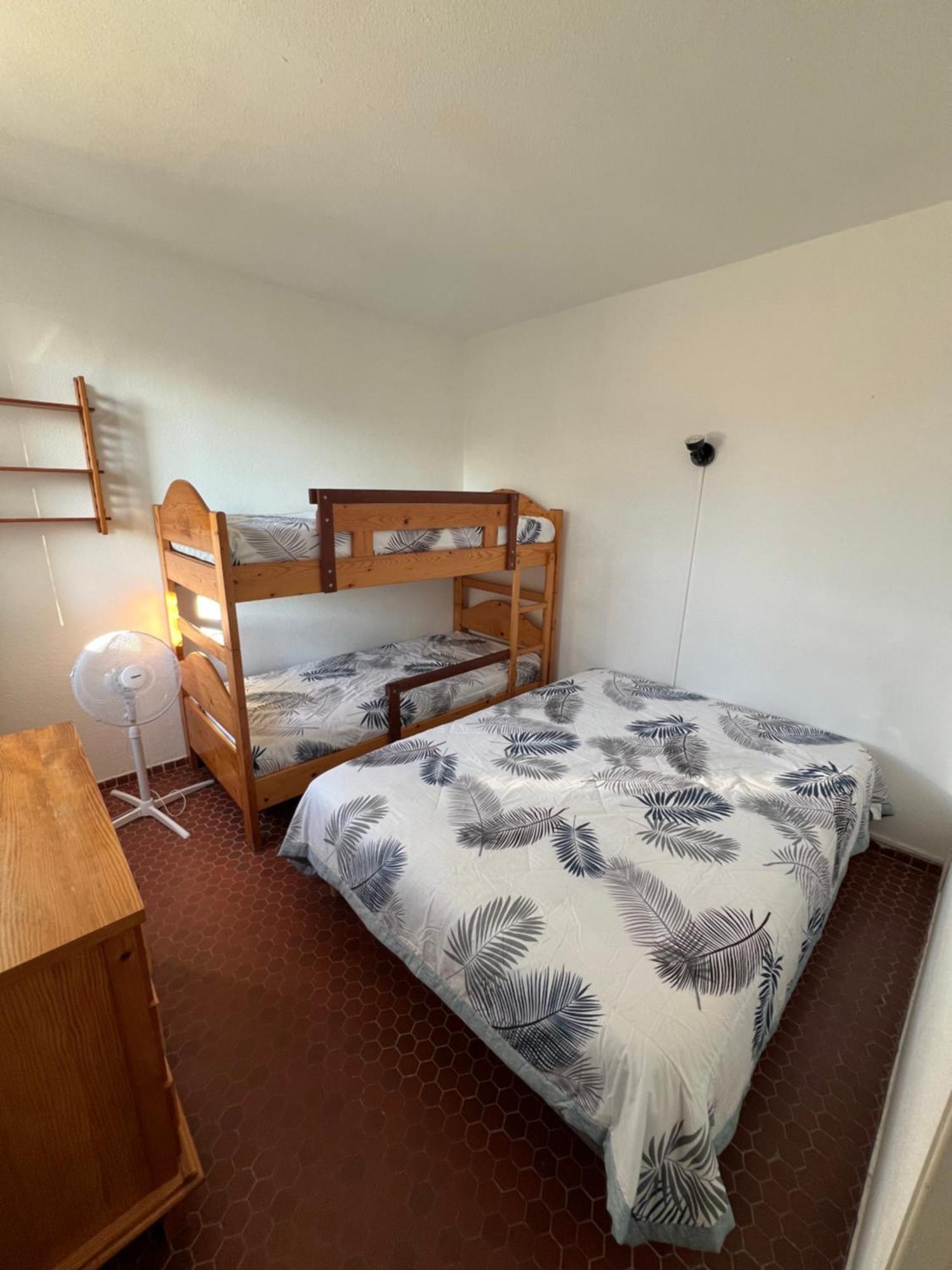 Appart Rdc T3 Proche Plage Accessible A Pieds Ле Баркарес Экстерьер фото